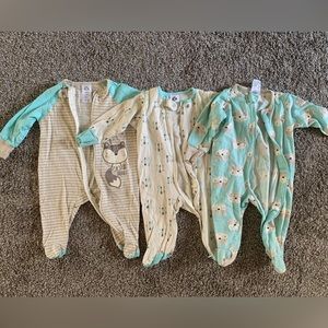 0 to 3 months onesies